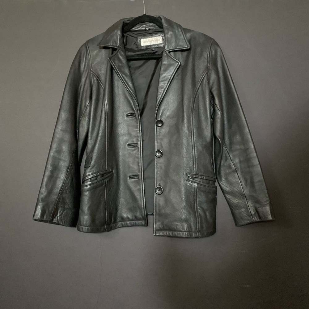 Vintage Jones New York genuine leather jacket